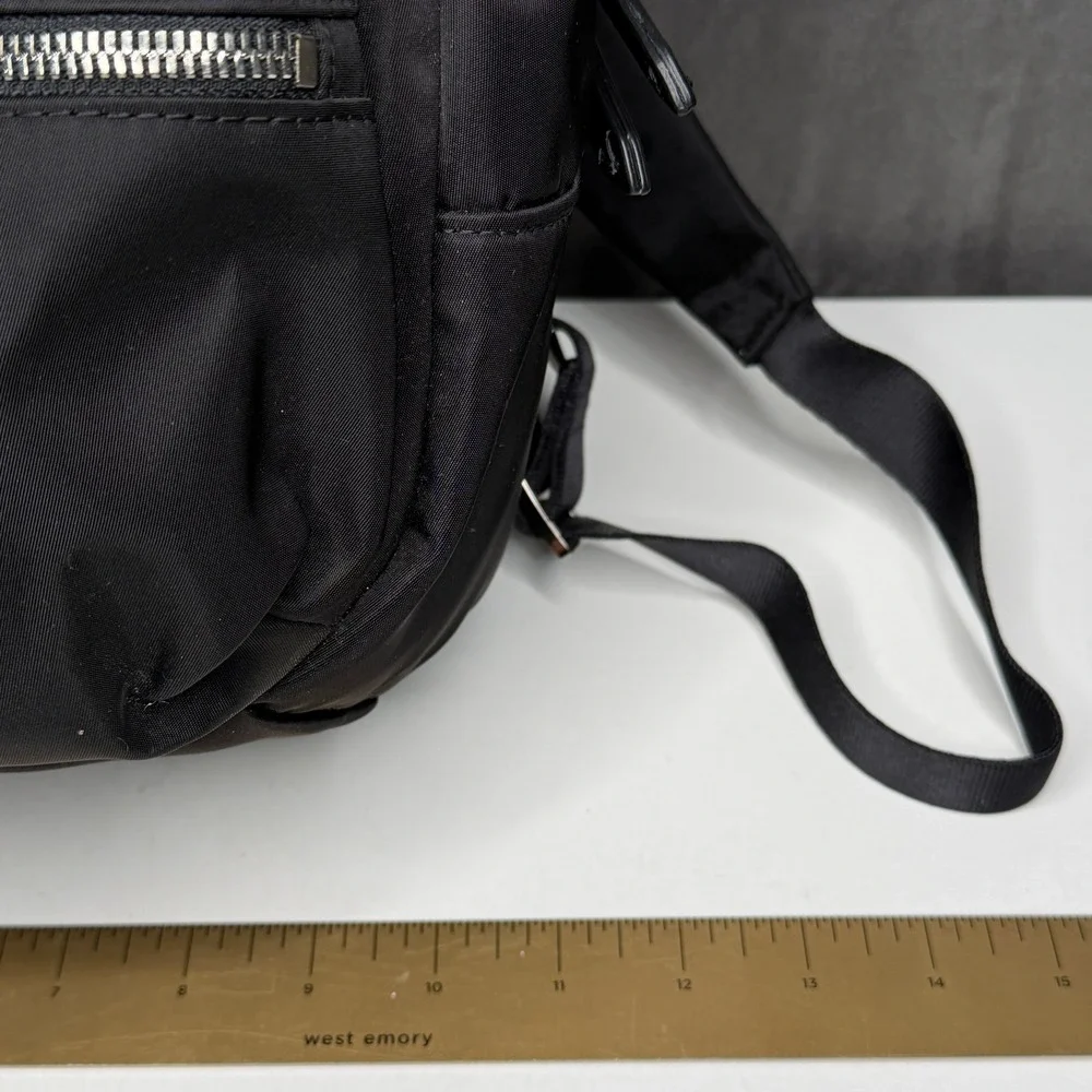 Victorinox Victoria 2.0 Deluxe Business Backpack Black Nylon Laptop Bag Travel
